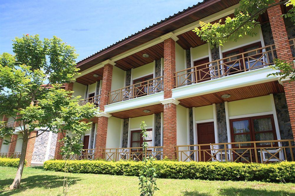 Vansana Plain Of Jars Hotel Muang Phônsavan Eksteriør billede