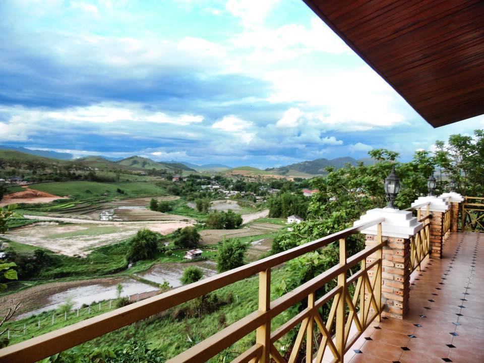 Vansana Plain Of Jars Hotel Muang Phônsavan Eksteriør billede