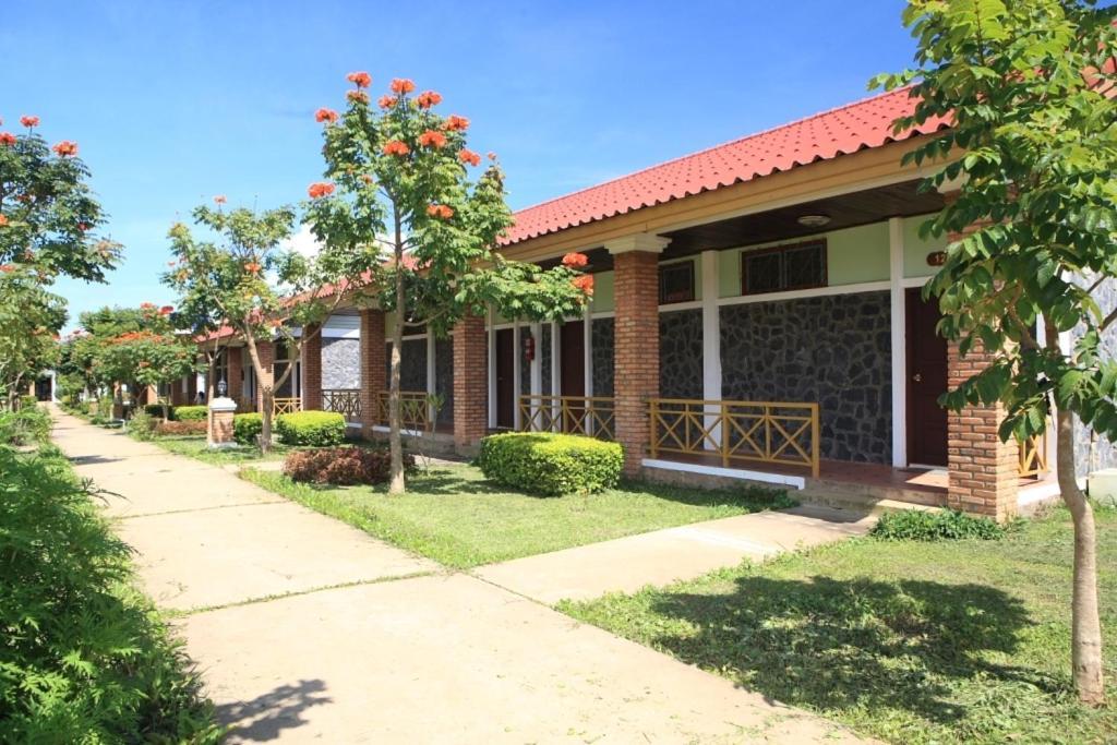 Vansana Plain Of Jars Hotel Muang Phônsavan Eksteriør billede