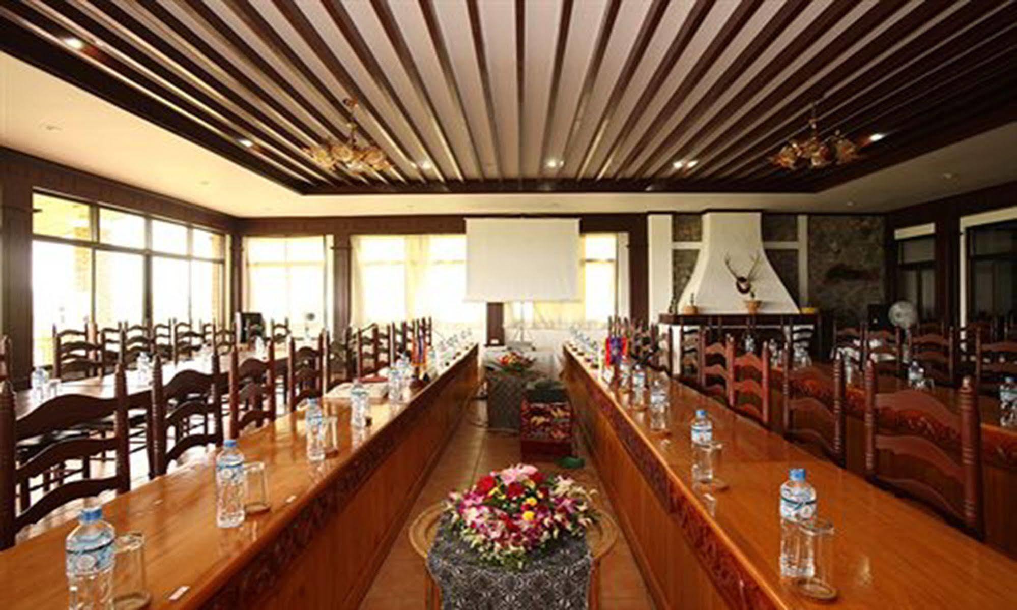 Vansana Plain Of Jars Hotel Muang Phônsavan Eksteriør billede